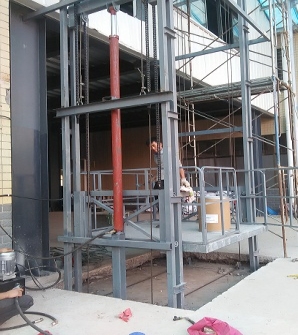 湖南榮洲機(jī)械設(shè)備有限公司,移動(dòng)式升降平臺(tái)價(jià)格,湖南升降貨梯,塑料托盤批發(fā),固定式升降平臺(tái),曲臂式升降平臺(tái),汽車尾板,全電動(dòng)叉車 湖南榮洲機(jī)械設(shè)備有限公司,移動(dòng)式升降平臺(tái)價(jià)格,湖南升降貨梯,塑料托盤批發(fā),固定式升降平臺(tái),曲臂式升降平臺(tái),汽車尾板,全電動(dòng)叉車