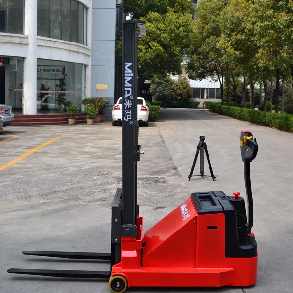 湖南榮洲機械設備有限公司,移動式升降平臺價格,湖南升降貨梯,塑料托盤批發,固定式升降平臺,曲臂式升降平臺,汽車尾板,全電動叉車 湖南榮洲機械設備有限公司,移動式升降平臺價格,湖南升降貨梯,塑料托盤批發,固定式升降平臺,曲臂式升降平臺,汽車尾板,全電動叉車