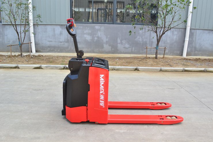 湖南榮洲機械設備有限公司,移動式升降平臺價格,湖南升降貨梯,塑料托盤批發(fā),固定式升降平臺,曲臂式升降平臺,汽車尾板,全電動叉車 湖南榮洲機械設備有限公司,移動式升降平臺價格,湖南升降貨梯,塑料托盤批發(fā),固定式升降平臺,曲臂式升降平臺,汽車尾板,全電動叉車