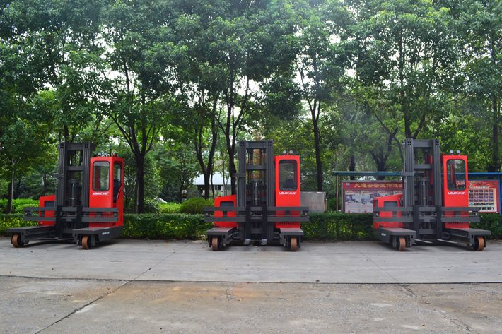 湖南榮洲機械設備有限公司,移動式升降平臺價格,湖南升降貨梯,塑料托盤批發,固定式升降平臺,曲臂式升降平臺,汽車尾板,全電動叉車 湖南榮洲機械設備有限公司,移動式升降平臺價格,湖南升降貨梯,塑料托盤批發,固定式升降平臺,曲臂式升降平臺,汽車尾板,全電動叉車