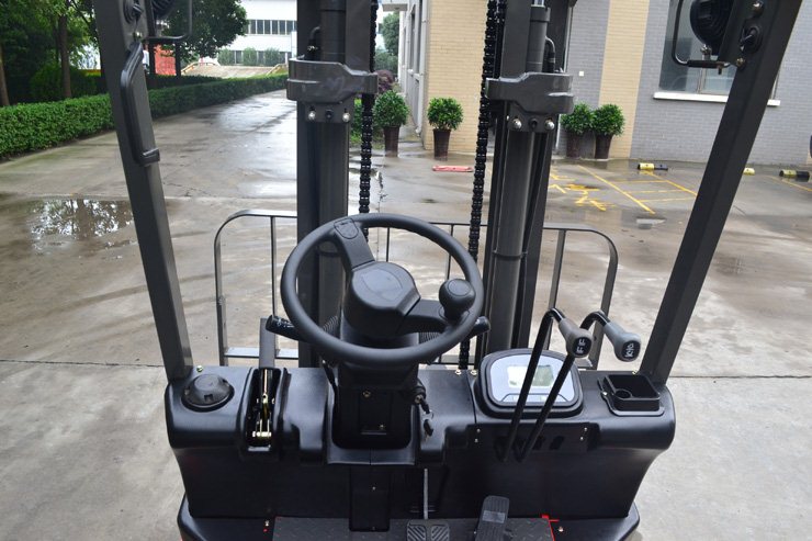 湖南榮洲機械設備有限公司,移動式升降平臺價格,湖南升降貨梯,塑料托盤批發,固定式升降平臺,曲臂式升降平臺,汽車尾板,全電動叉車 湖南榮洲機械設備有限公司,移動式升降平臺價格,湖南升降貨梯,塑料托盤批發,固定式升降平臺,曲臂式升降平臺,汽車尾板,全電動叉車